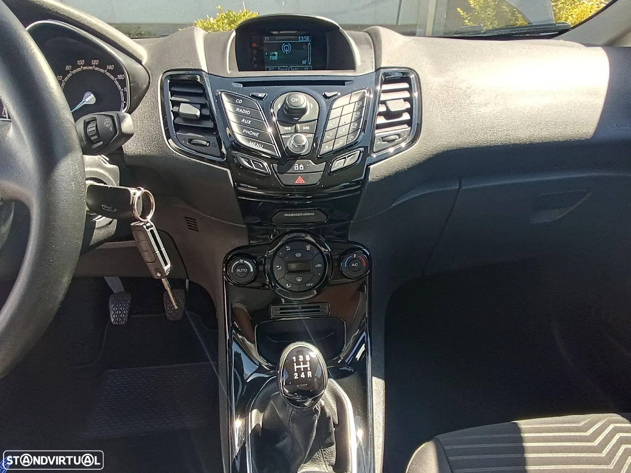 Ford Fiesta 1.0 EcoBoost S&S TREND - 6