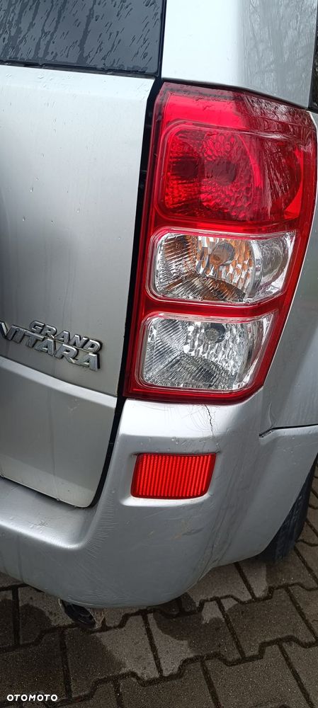 Suzuki Grand Vitara 2.7 V6 - 10