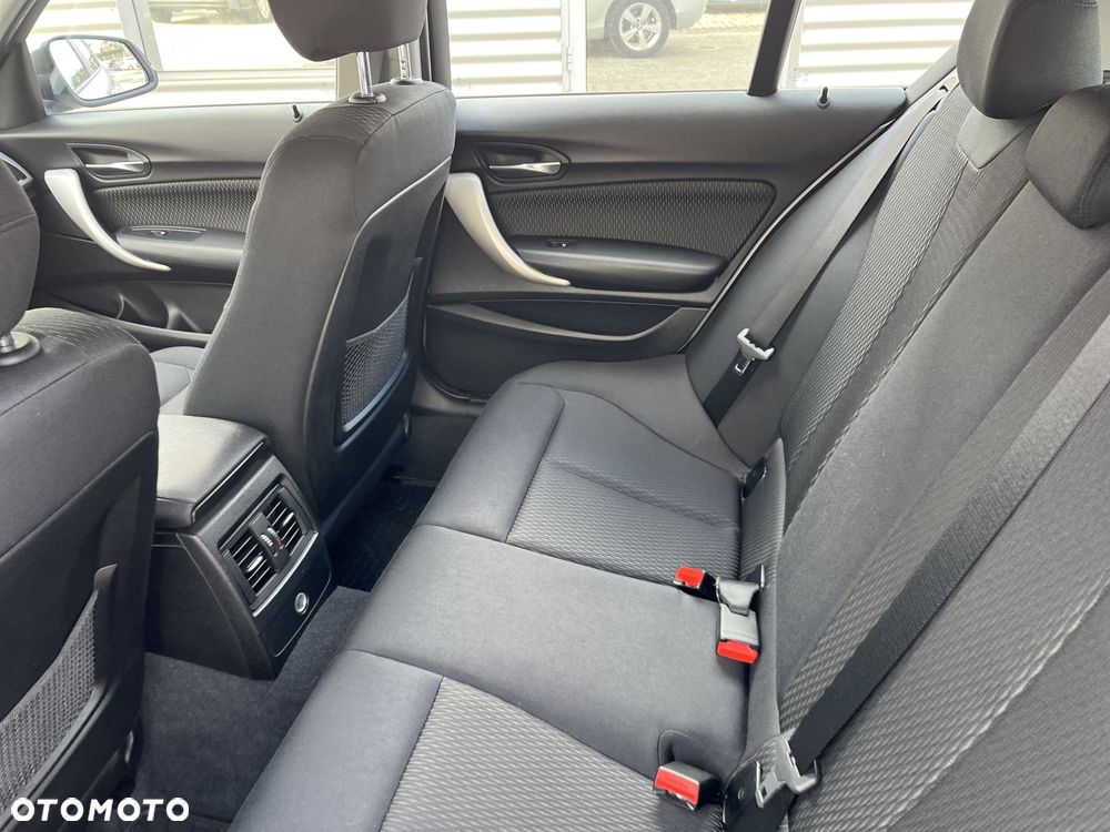 BMW Seria 1 - 14