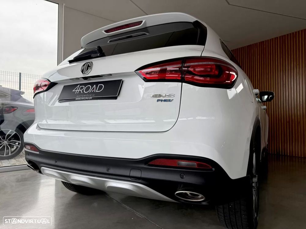 MG EHS 1.5 T-GDI Plug-in Hybrid Luxury - 11