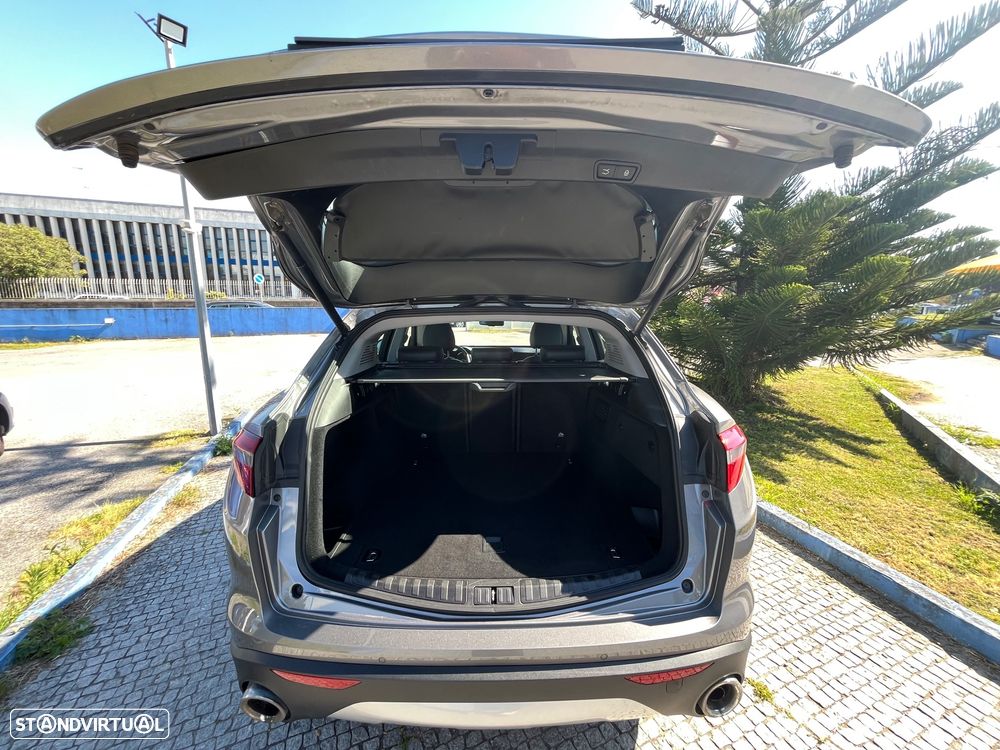 Alfa Romeo Stelvio 2.2 D Super AT8 - 23