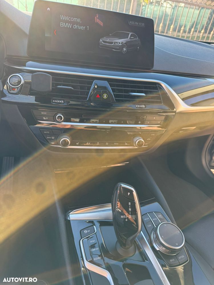 BMW Seria 5 520d Aut. Sport Line - 15
