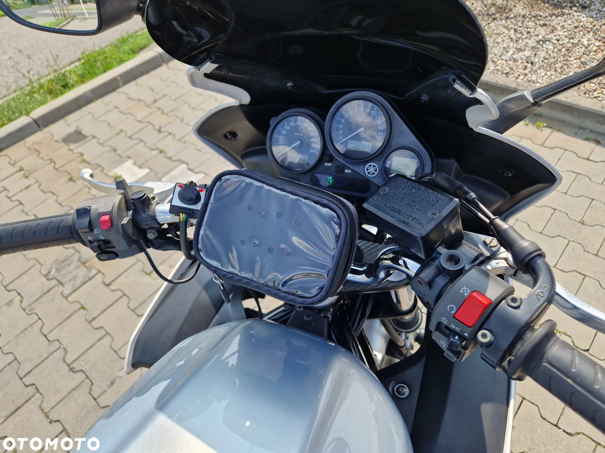 Yamaha FZS - 23