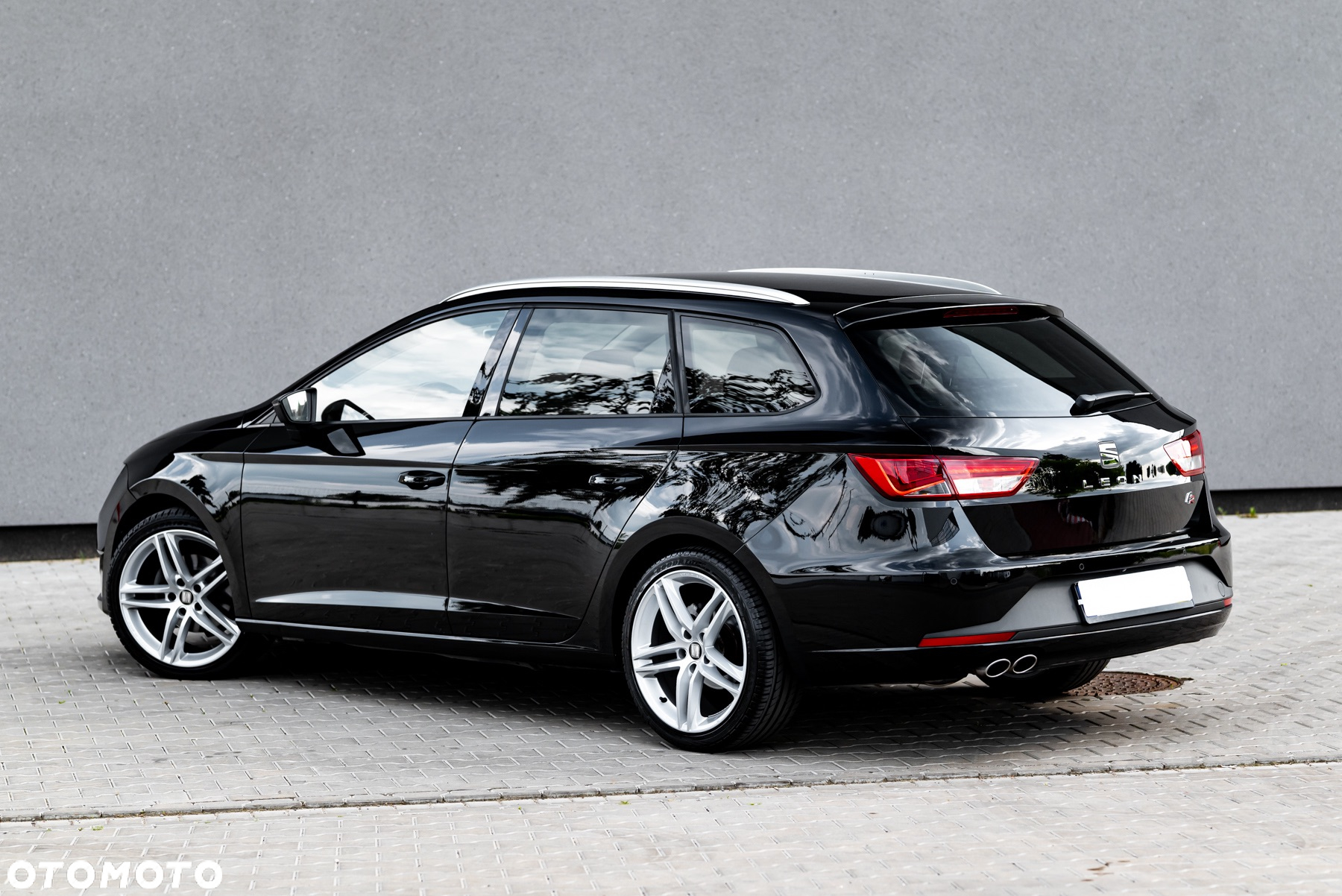 Seat Leon ST 1.4 TSI ACT Start&Stop DSG FR - 4