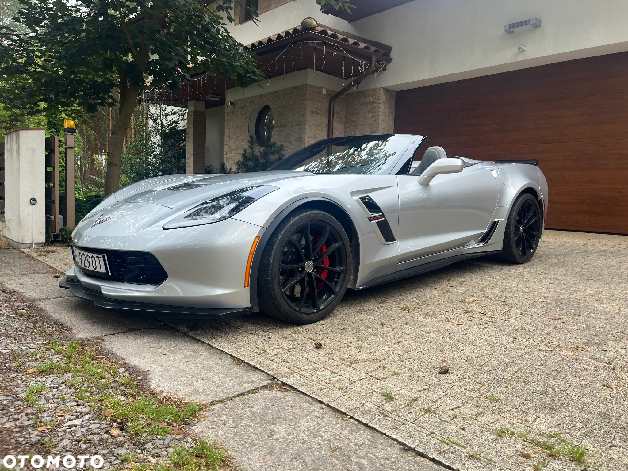 Chevrolet Corvette - 8