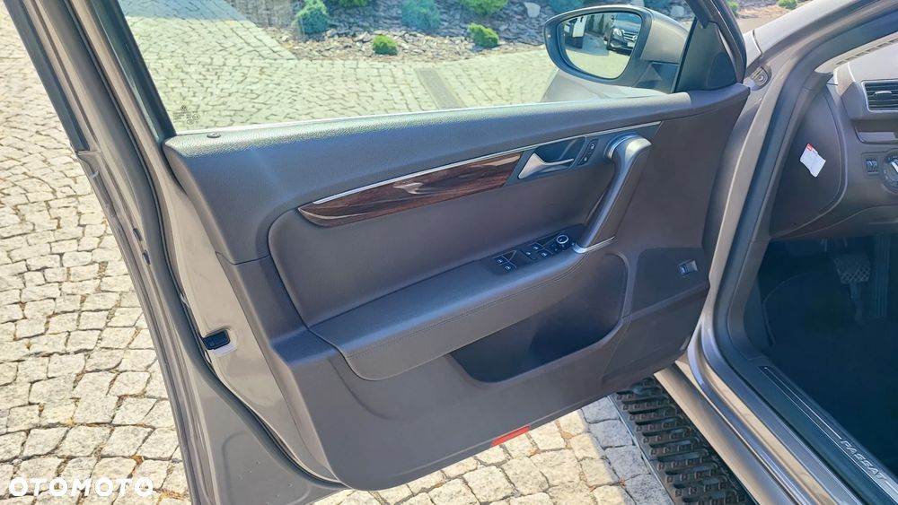 Volkswagen Passat 2.0 TSI Highline DSG - 10