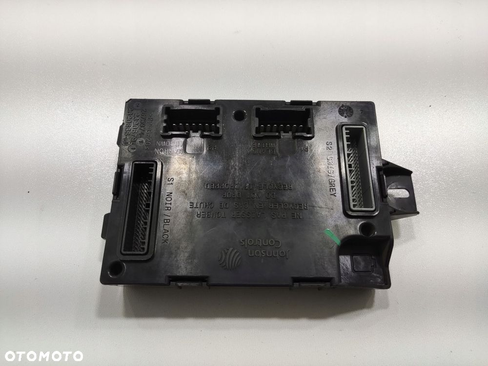 moduł sterownik bcm renault trafic iii opel vivaro b 284b10847r 2014-2019 - 3