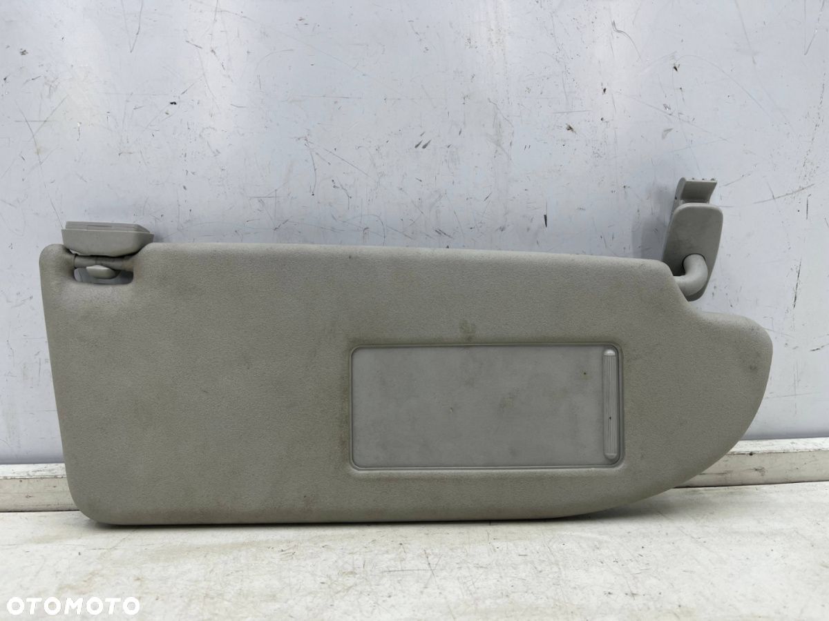 Daszek Seat Ibiza 3 III 6L Cordoba II 02-08r. prawy przeciwsłonecznik pasażera osłona słoneczna - 1