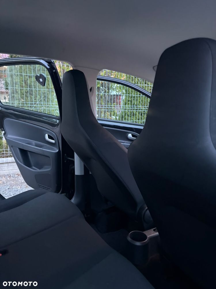 Volkswagen up! - 13