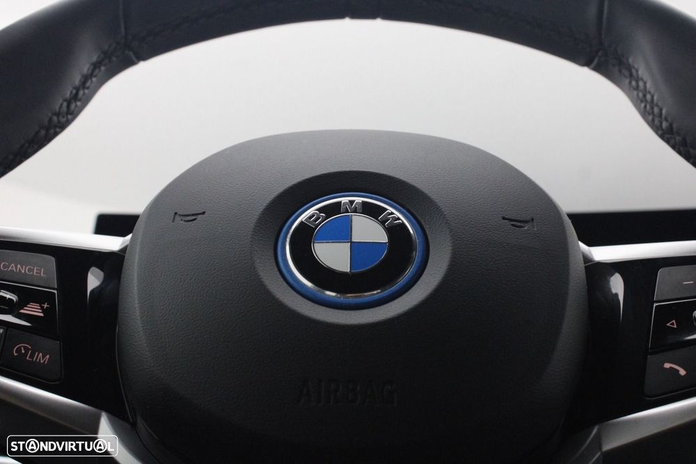 BMW i4 eDrive40 Pack Desportivo M - 12