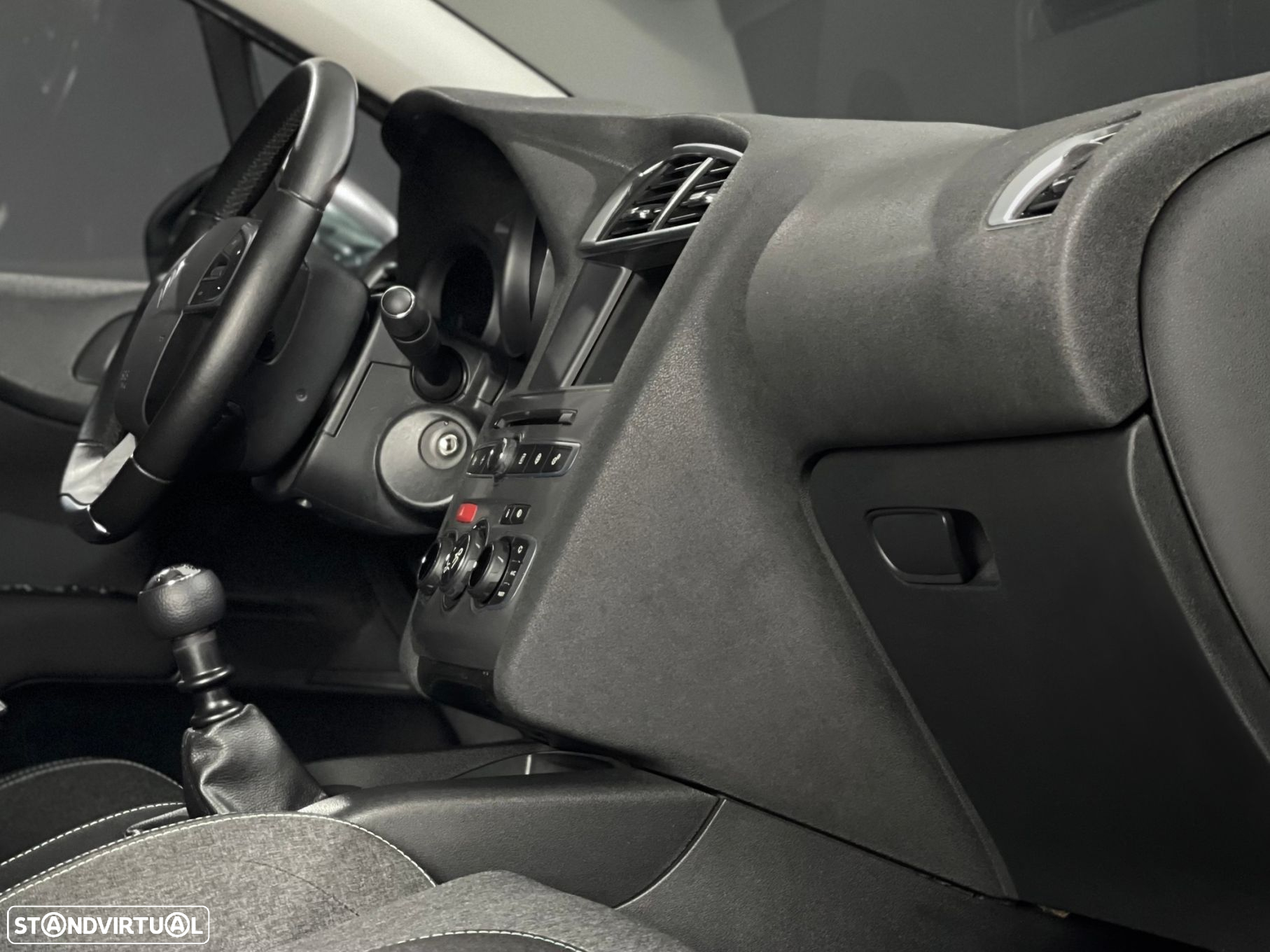 Citroën C4 1.2 PureTech Feel - 8