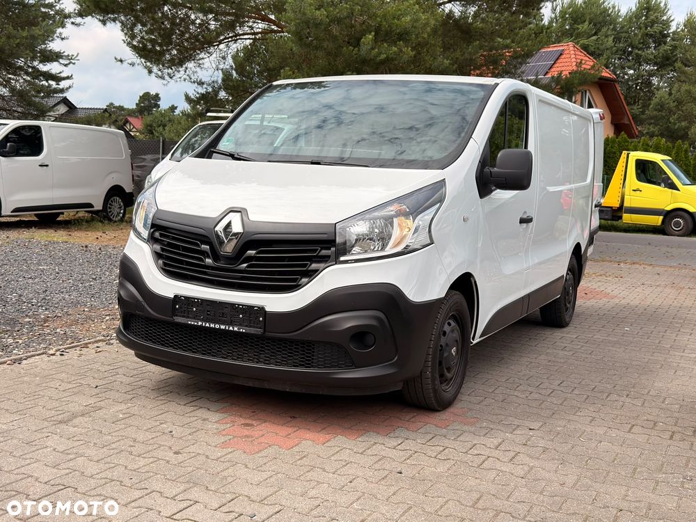 Renault TRAFIC - 2