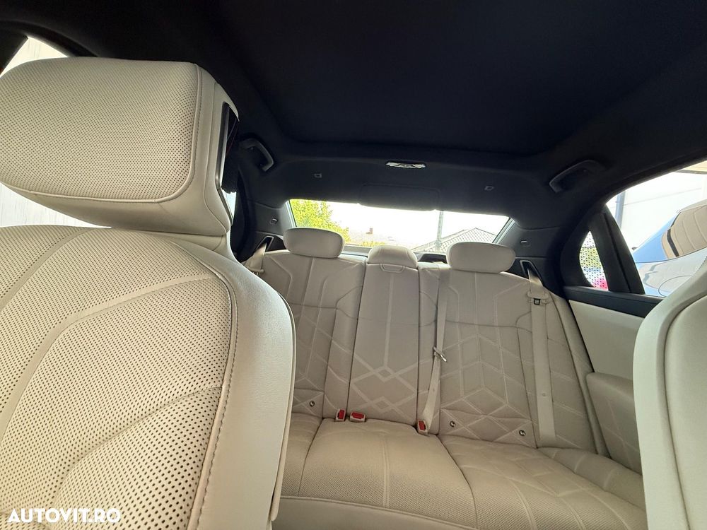 BMW Seria 7 750e xDrive AT PHEV - 7