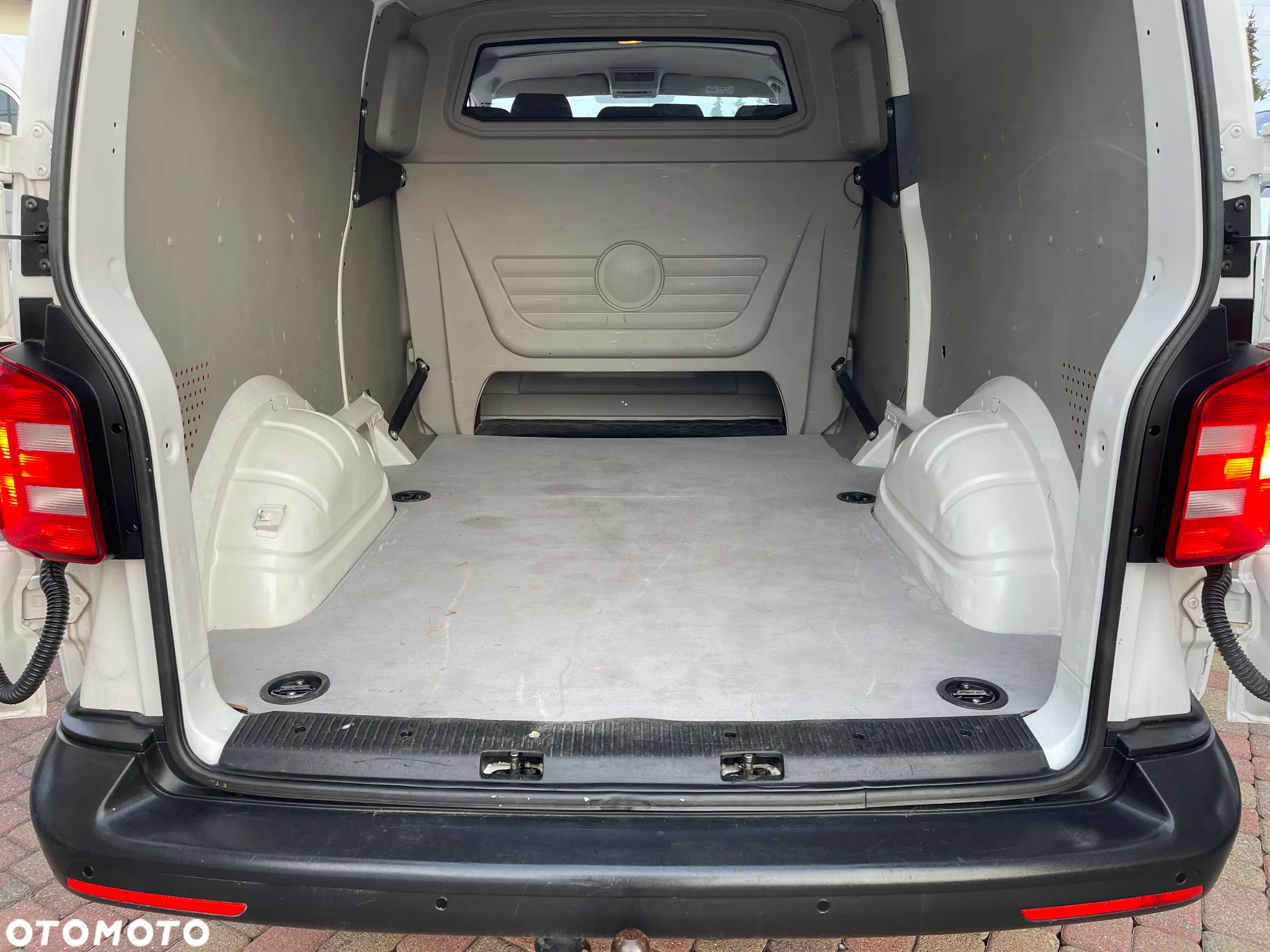Volkswagen Transporter L2H1 Doka - 29