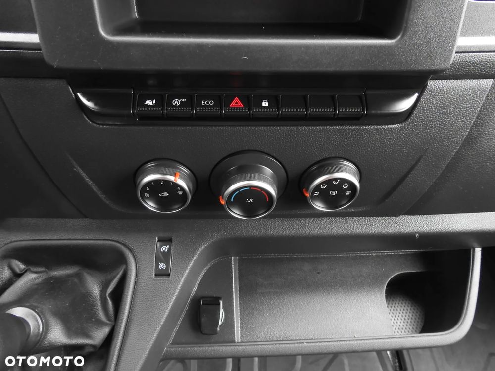 Renault MASTER PLANDEKA 10 PALET WEBASTO TEMPOMAT LEDY KLIMATYZACJA  165KM - 34