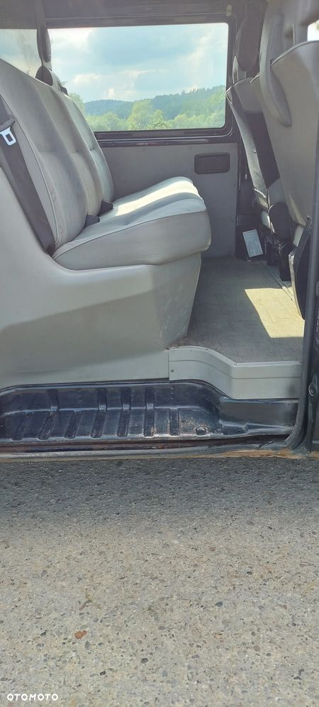 Volkswagen Transporter - 9