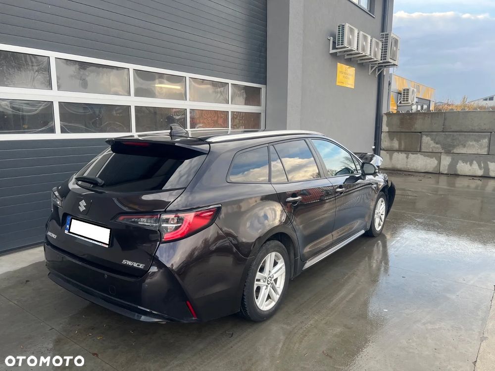 Suzuki Swace 1.8 Hybrid Premium Plus CVT