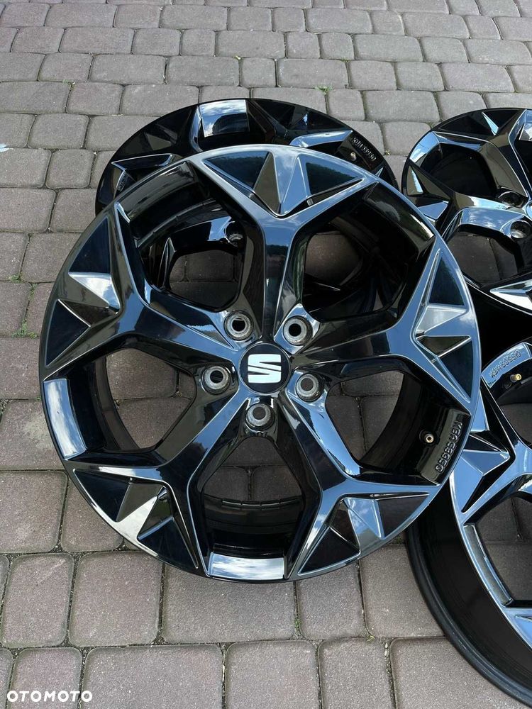 Oryginalne alufelgi Seat 5x112 17 cali Ateca Tarraco Leon Czarne - 1