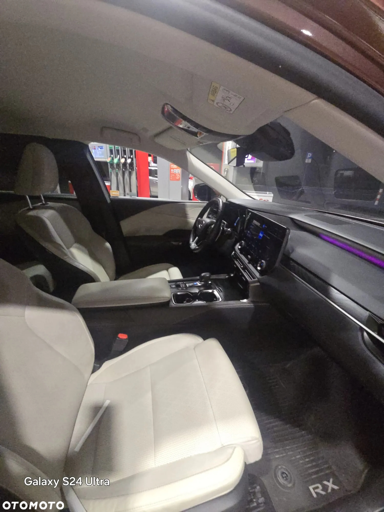 Lexus RX 450h+ Omotenashi - 8