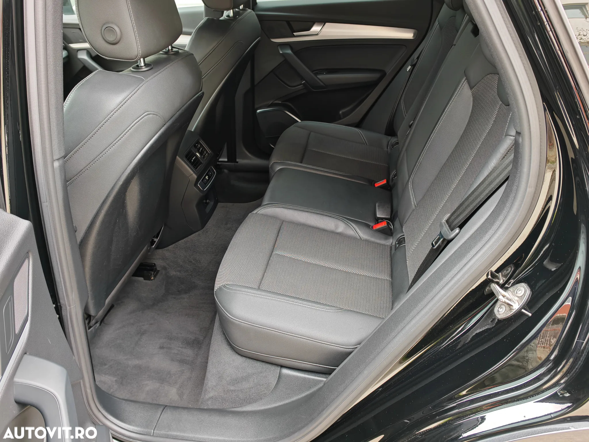Audi Q5 40 TDI quattro S tronic S line business - 16