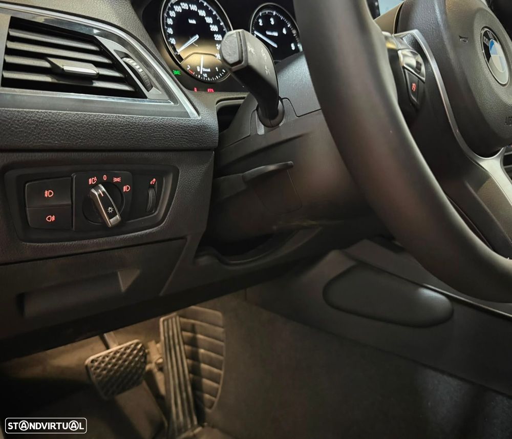 BMW 116 d Pack M Auto - 29