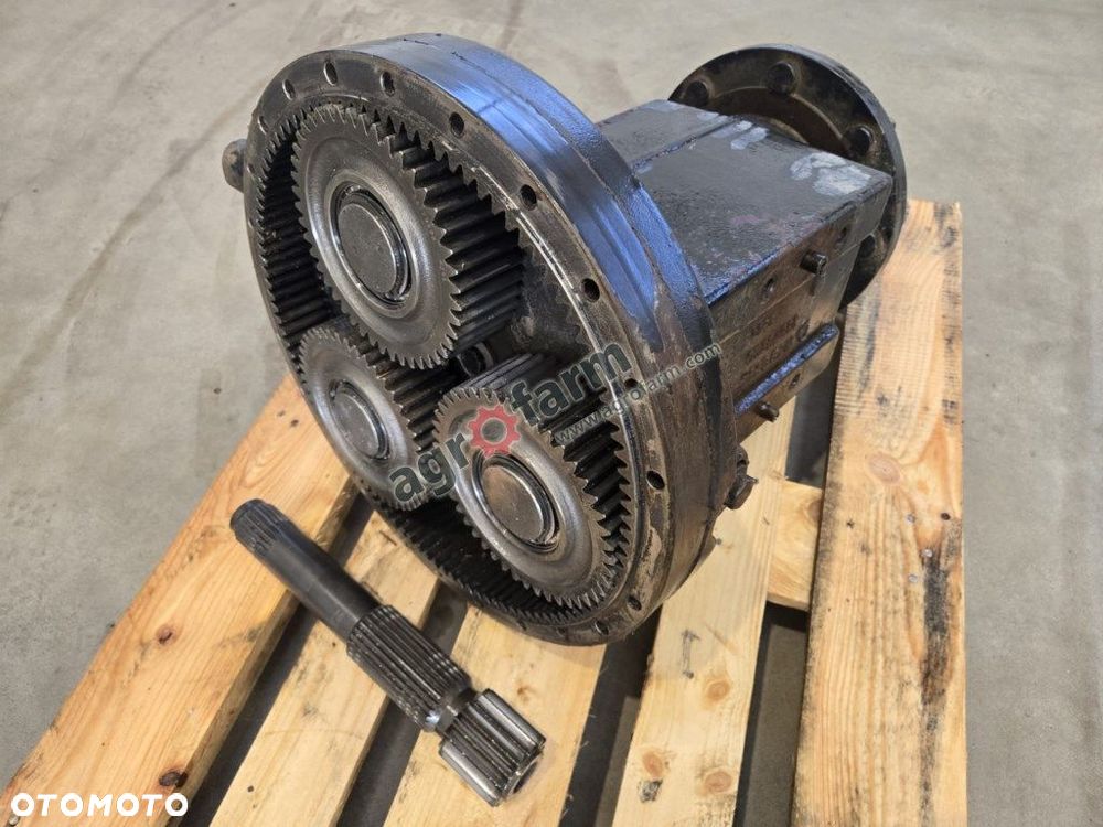 Zwolnica tylna Valtra T171, T181, T191, T180, T170 - 1