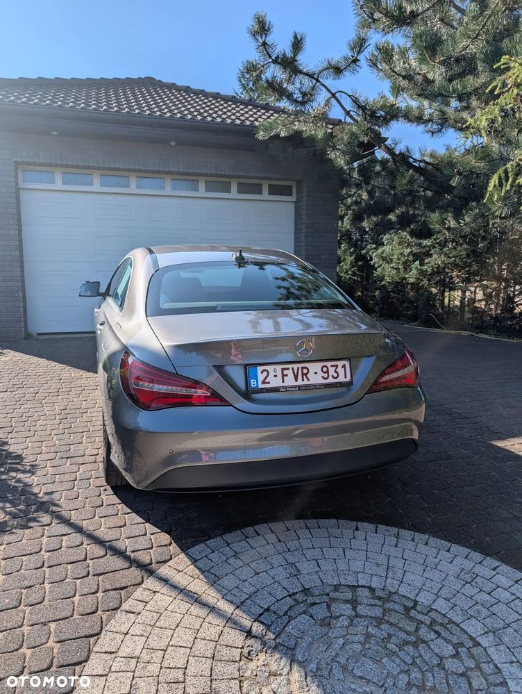 Mercedes-Benz CLA 180 7G-DCT - 13
