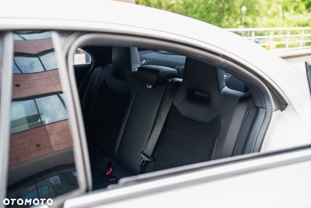 Mercedes-Benz CLA 200 AMG Line 7G-DCT - 18
