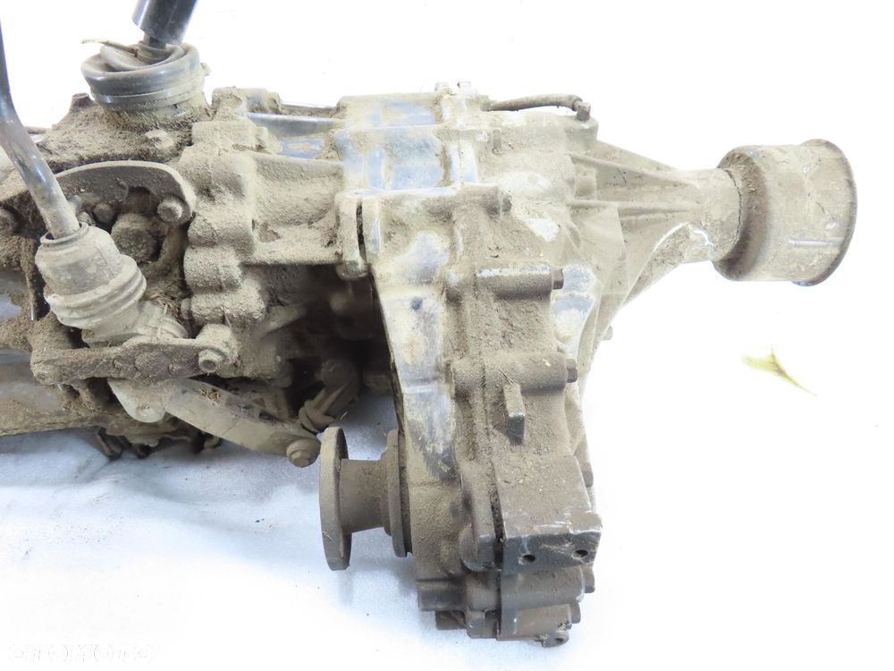 SKRZYNIA BIEGÓW NISSAN TERRANO II R20 3.0 Di 32101G2342 33107G2340 - 6