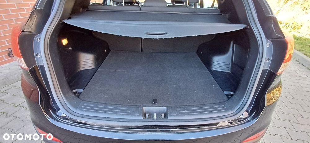 Hyundai ix35 1.7 CRDi 2WD blue Finale Silver - 10