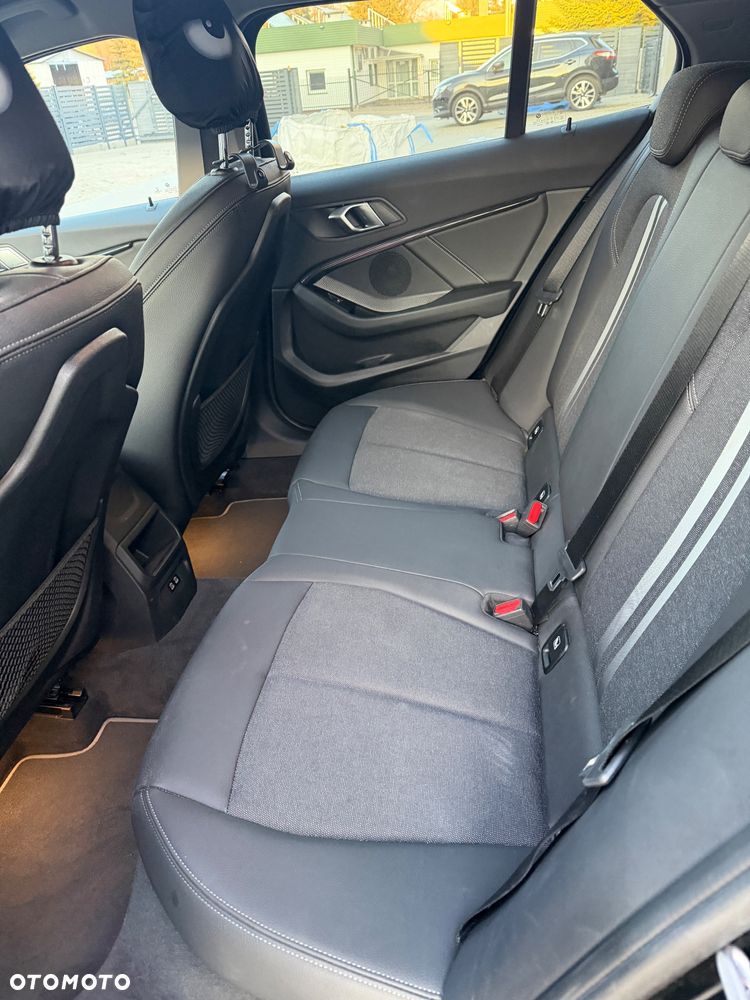 BMW Seria 1 118i - 11