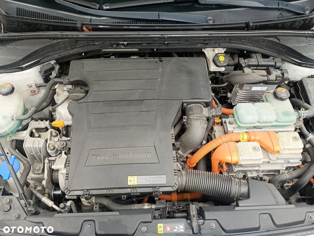 Hyundai IONIQ 1.6 GDI Premium - 34