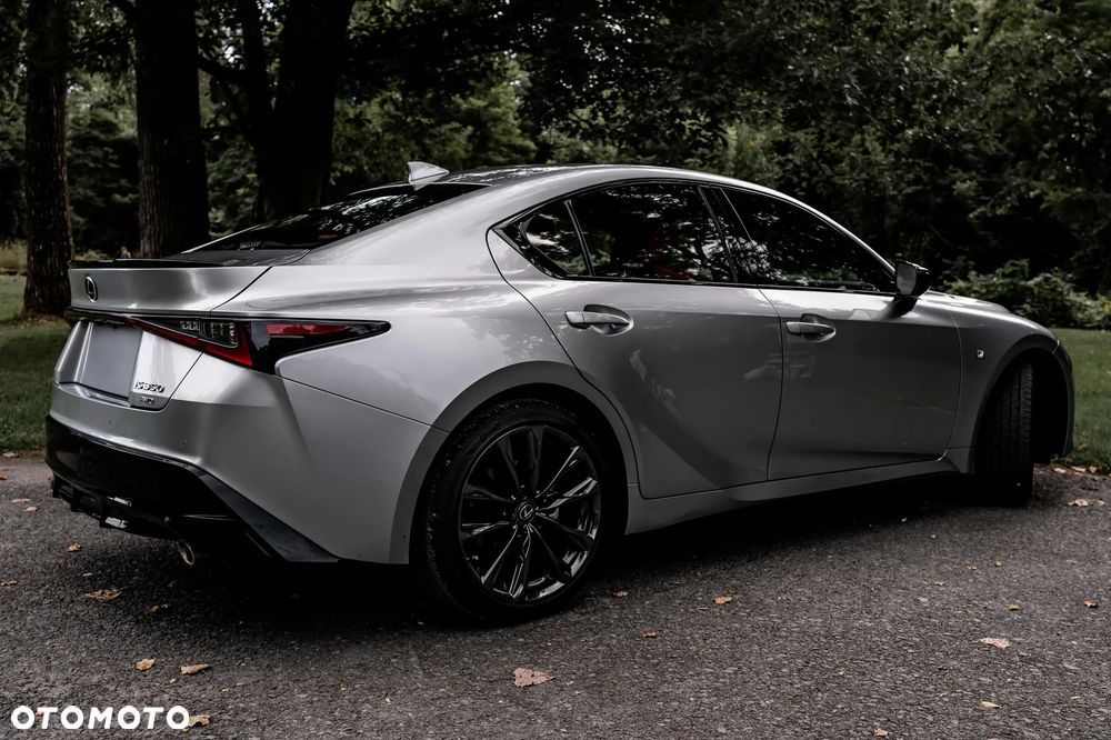 Lexus Is 2022 photo 4