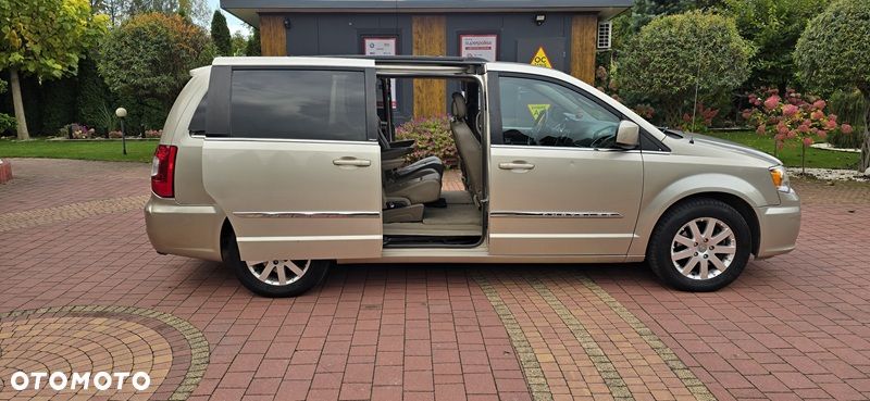 Chrysler Town & Country 3.6 Limited - 20