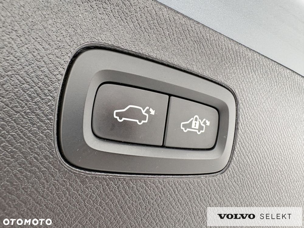 Volvo XC 90 - 33