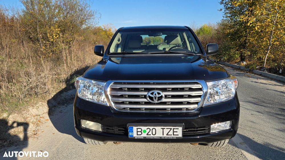 Toyota Land Cruiser V8 4.5 Aut Luxury - 11