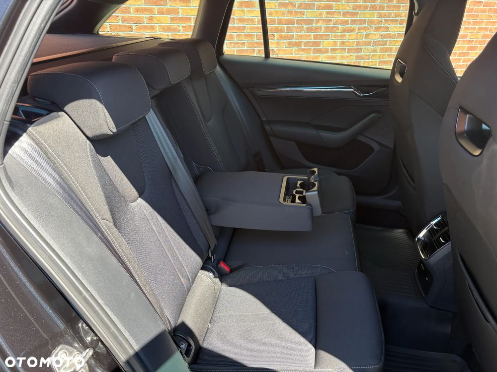 Skoda Octavia 2.0 TDI Style DSG - 30