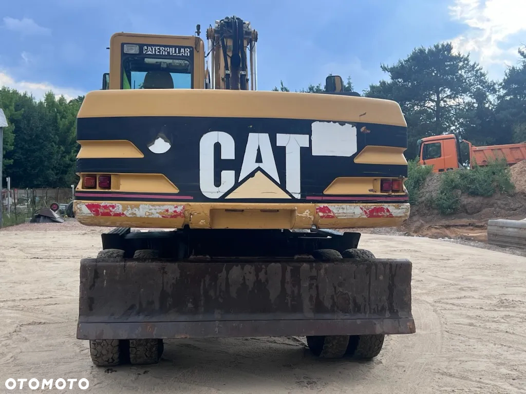 Caterpillar M318 - 5