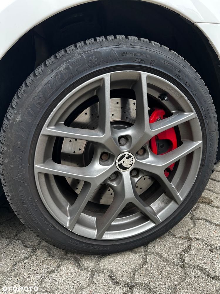 Skoda Octavia 2.0 TSI RS - 6