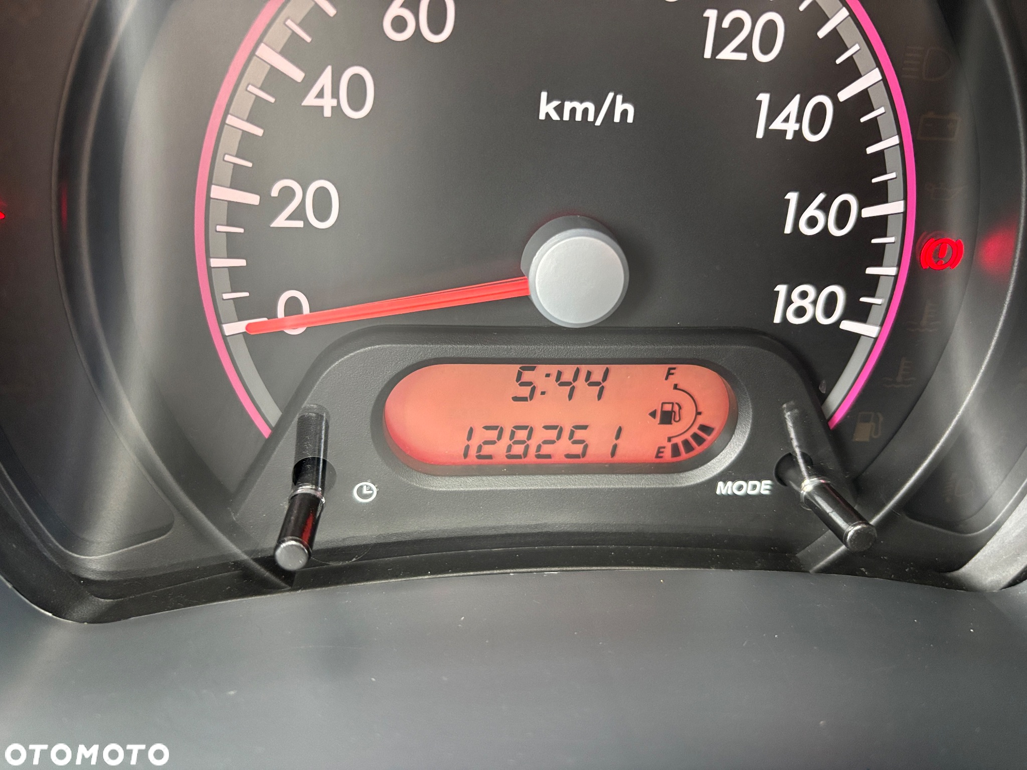 Nissan Pixo 1.0 acenta - 21