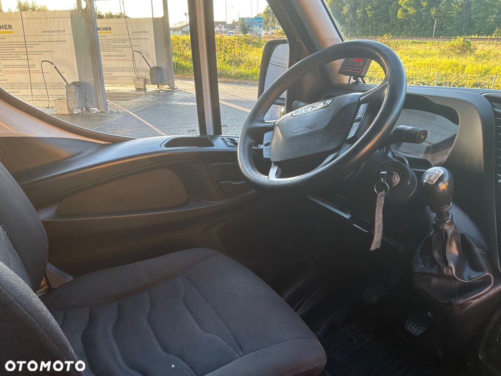 Iveco DAILY 35S15 - 26