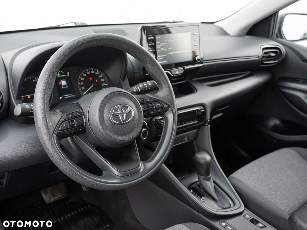 Toyota Yaris - 7