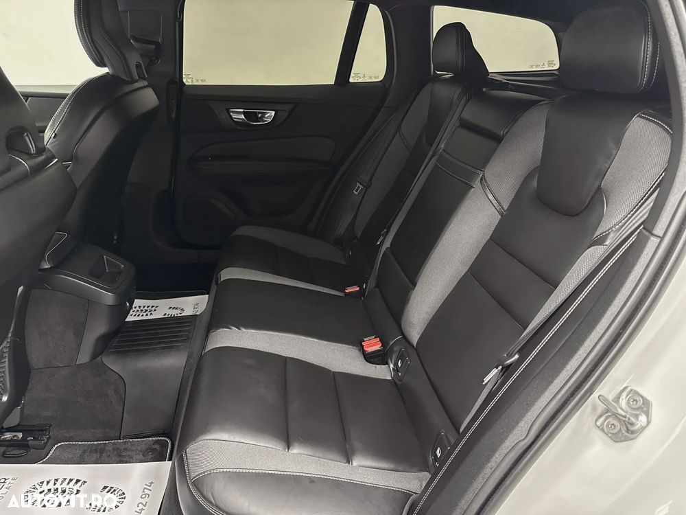 Volvo V60 D4 R-Design - 20