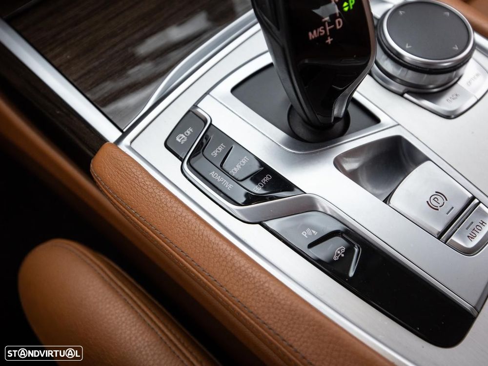 BMW 740 - 22
