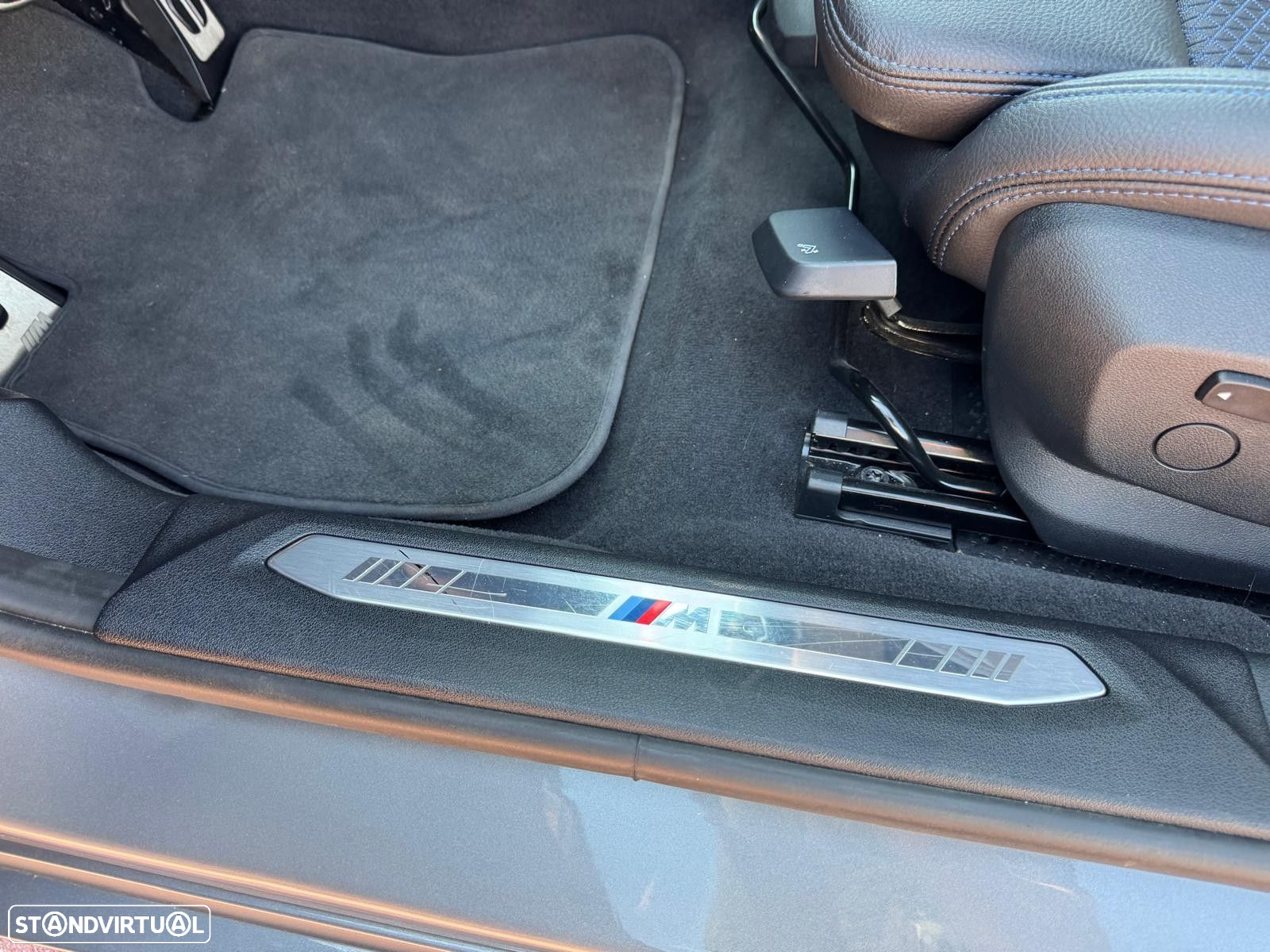 BMW 116 d Pack Desportivo M Auto - 12