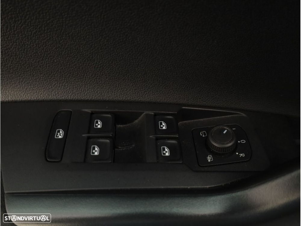 VW Polo 1.0 TSI Urban - 23