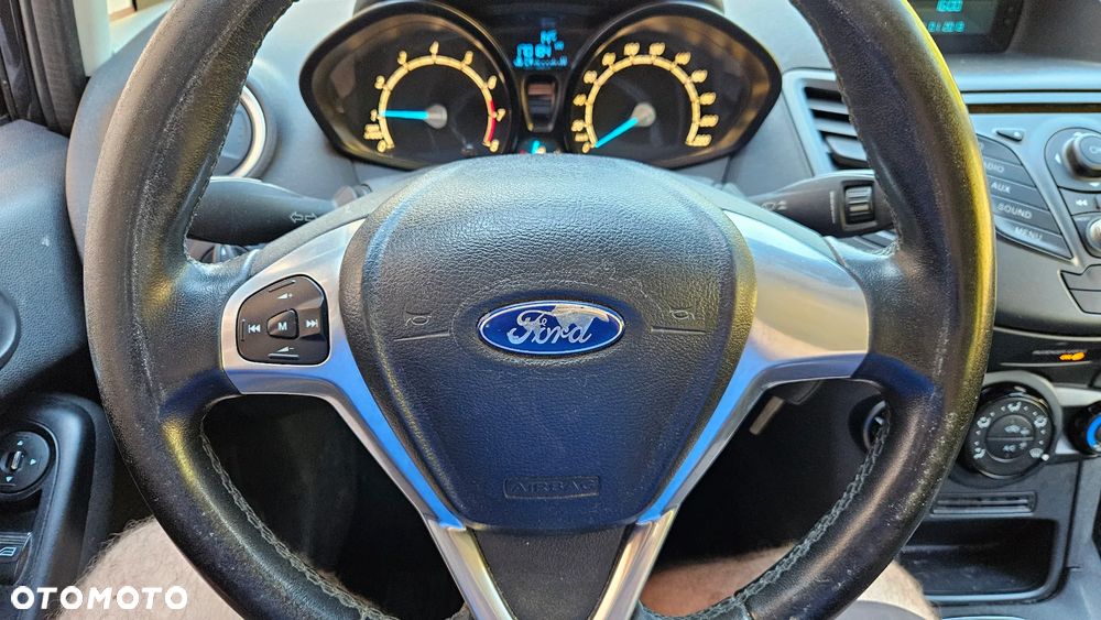Ford Fiesta 1.25 Champions Edition - 29