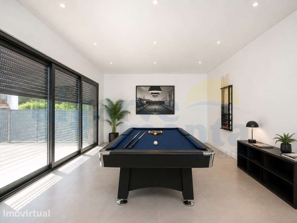 Exclusiva Moradia T4 de Luxo à Beira-Mar com Piscina Privada, Estac... - Grande imagem: 3/31