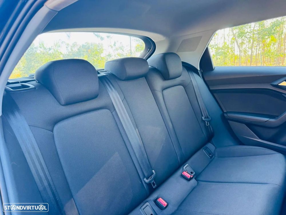 Audi A1 Sportback 25 TFSI SE Business Plus - 43