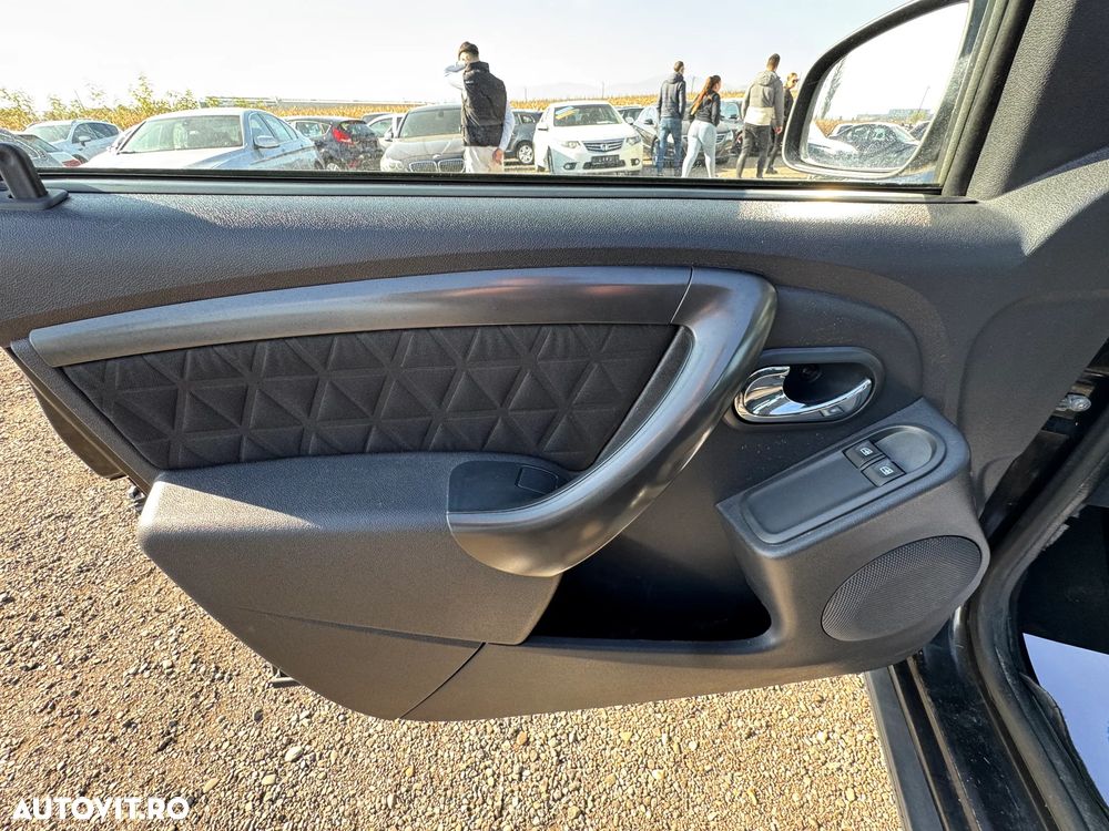 Dacia Duster TCe 125 4x2 Laureate - 11